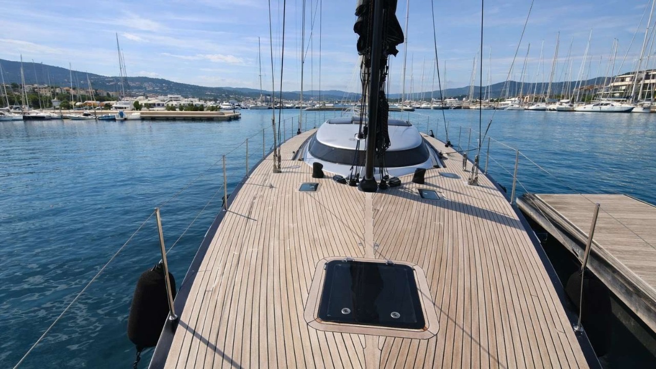 Gemini 52 Med at dock, La Spezia